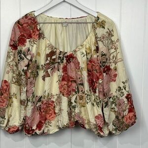 Maurices Womens Bubble Top L Cream Pink Stretch Neck 3/4 Sleeves Floral Print
